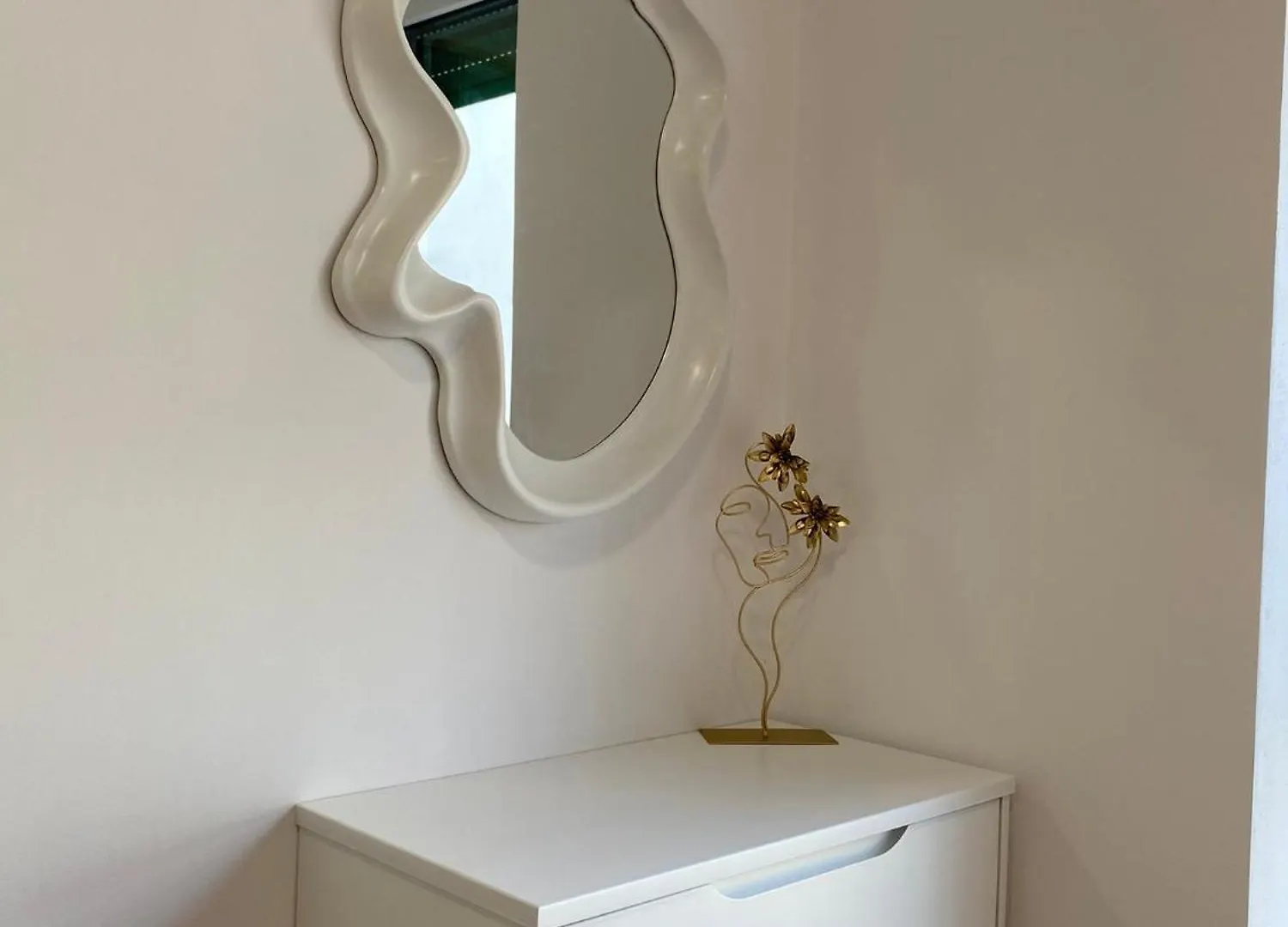Kaimi Gemstone Studio Apartments - 24H Check In Tirana